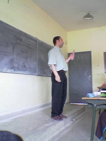 zbakh le prof d'arabe